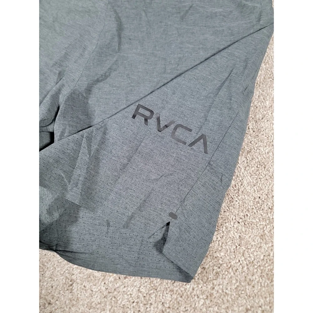 RVCA Board Shorts Size 38 Gray Drawstrings Beach Surf Zipper Pocket Swimwear Men